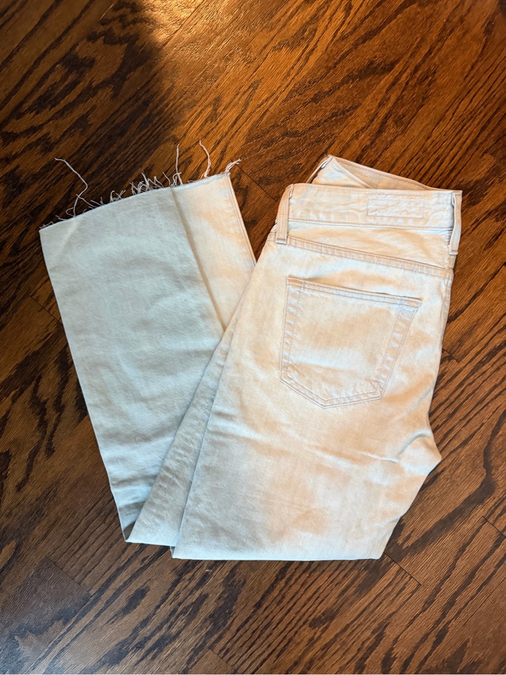 Agolde Cropped Frayed Hem Jeans in Light Beige